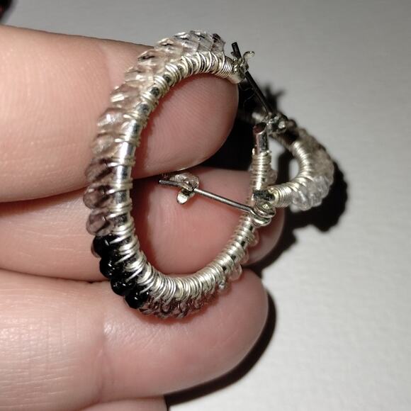 Lot of 2 Fashion Jewelry Black Red Jewel & Silver Tone Latch-Back Hoop Earrings - Picture 3 of 5